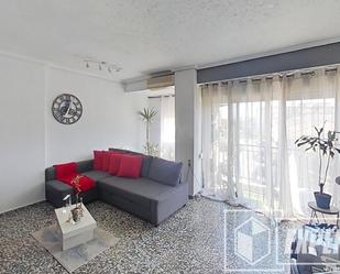 Sala d'estar de Pis en venda en  Valencia Capital amb Aire condicionat