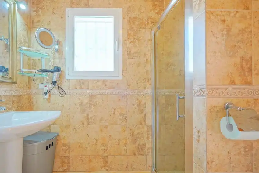 Baño de Casa o chalet en venta en Benitachell / El Poble Nou de Benitatxell con Aire acondicionado, Calefacción y Terraza
