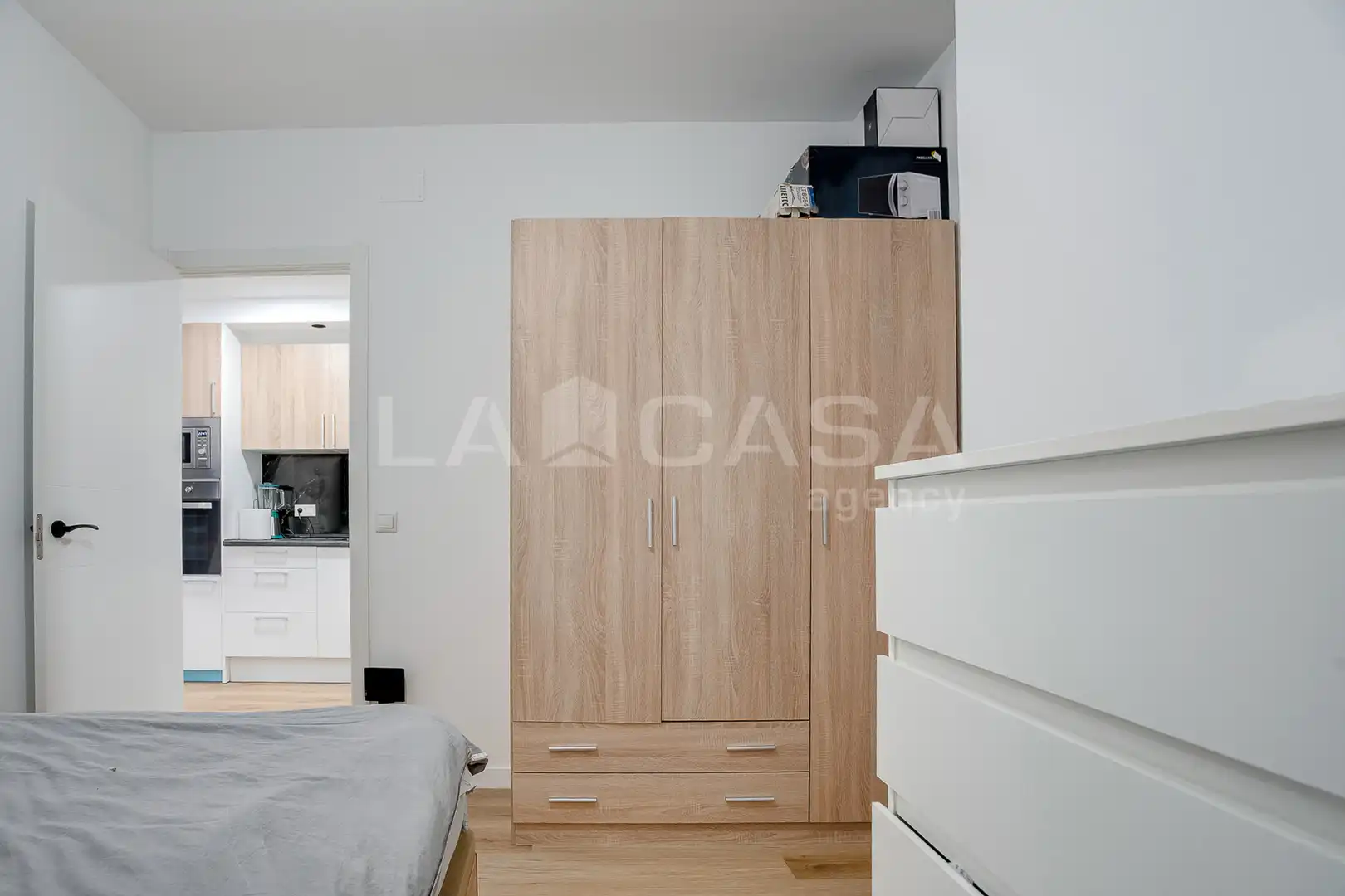 Schlafzimmer von Büro zum Verkauf in L'Hospitalet de Llobregat