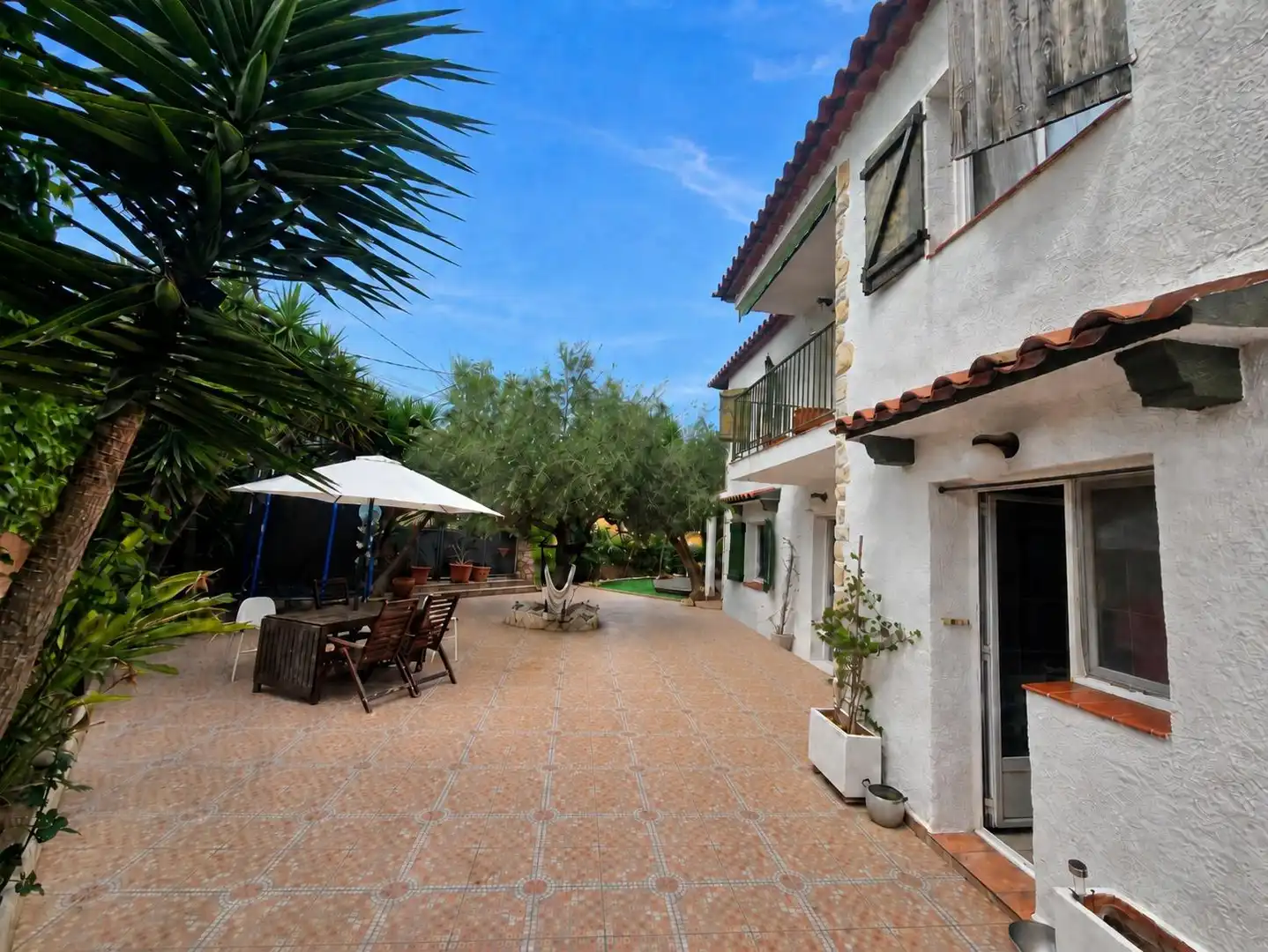 Casa con terraza en venta en Canyelles
