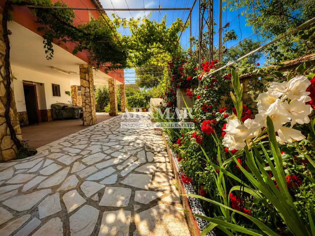 Jardín de Casa o chalet en venta en Oliva con Jardín privado