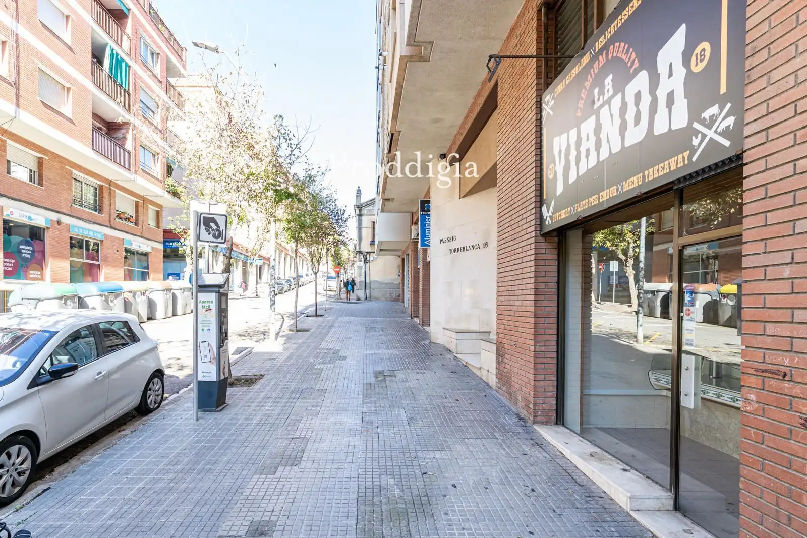Vista exterior de Local en venta en Sant Cugat del Vallès con Aire acondicionado