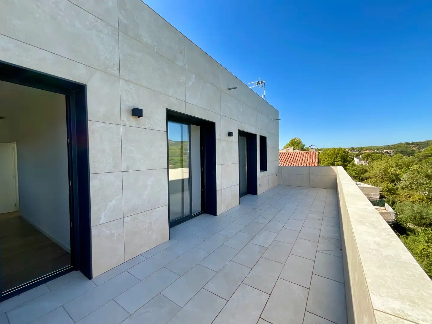 Terrassa de Casa o xalet en venda en Castellar del Vallès amb Aire condicionat, Piscina i Balcó