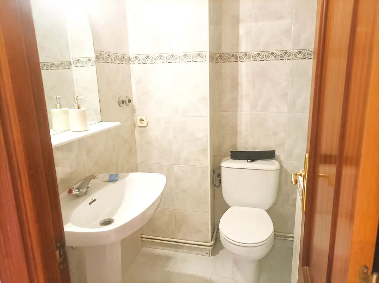 Baño de Piso en venta en Arnedillo con Calefacción, Terraza y Trastero