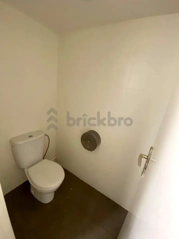 Baño de Oficina en venta en Barcelona con Aire acondicionado y Calefacción