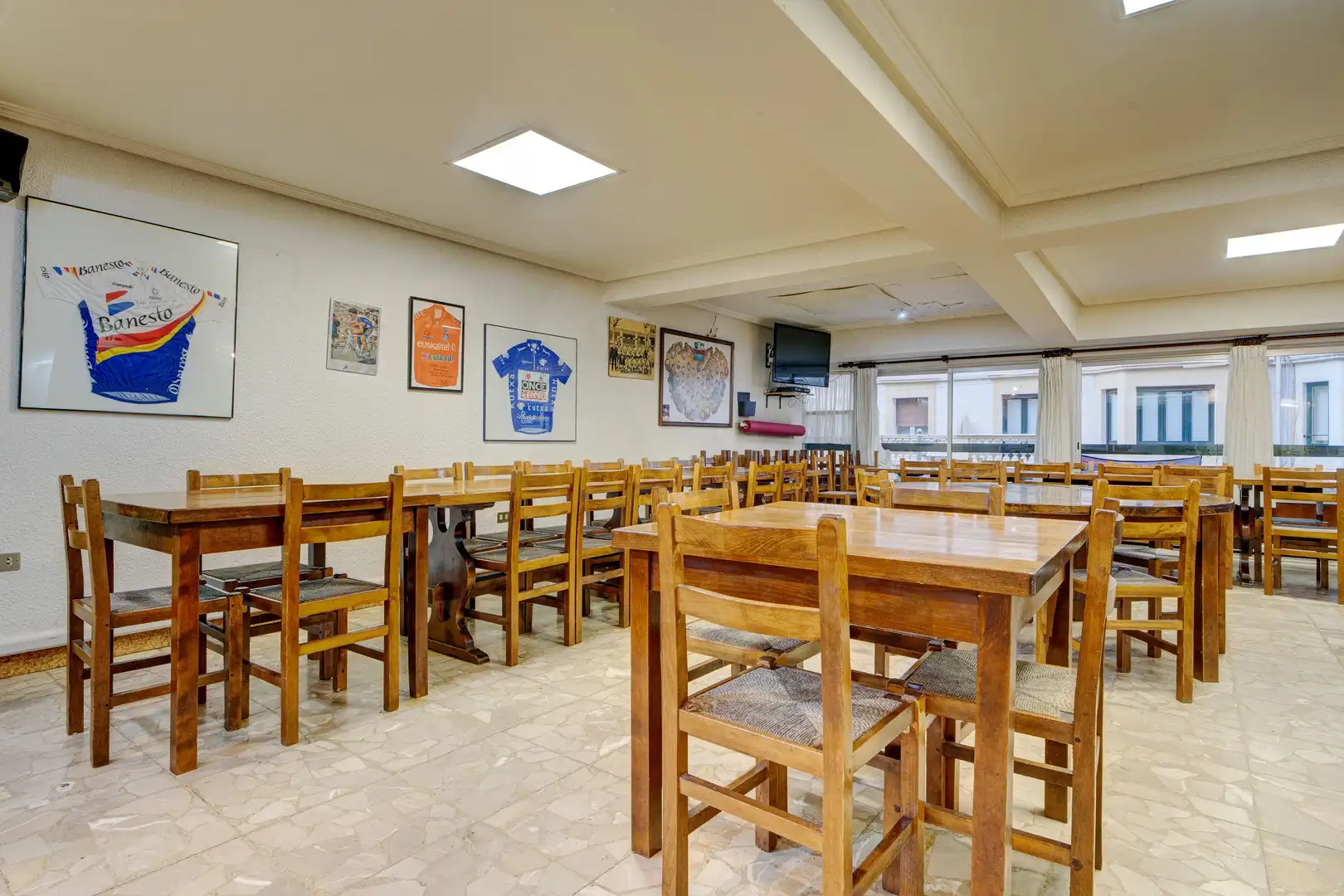 Locale commerciale in vendita a Calle Toribio Etxebarria 24 24