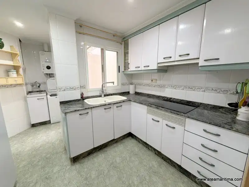 Cocina de Piso en venta en Valencia con Aire acondicionado, Calefacción y Horno