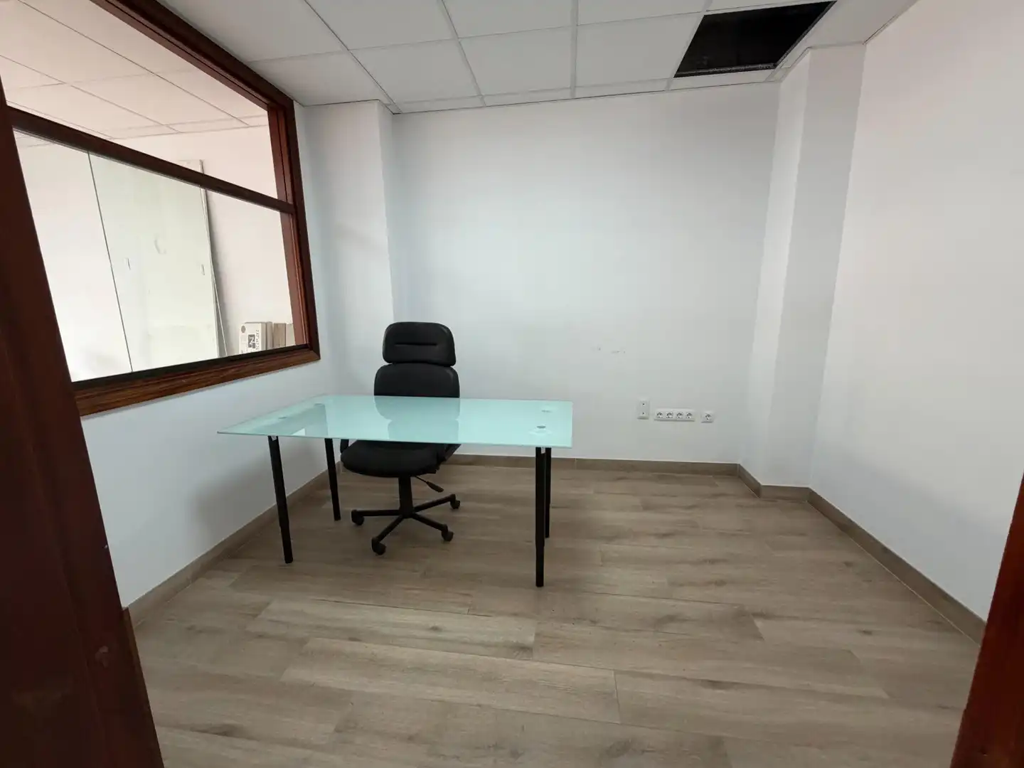 Oficina de lloguer en Telde