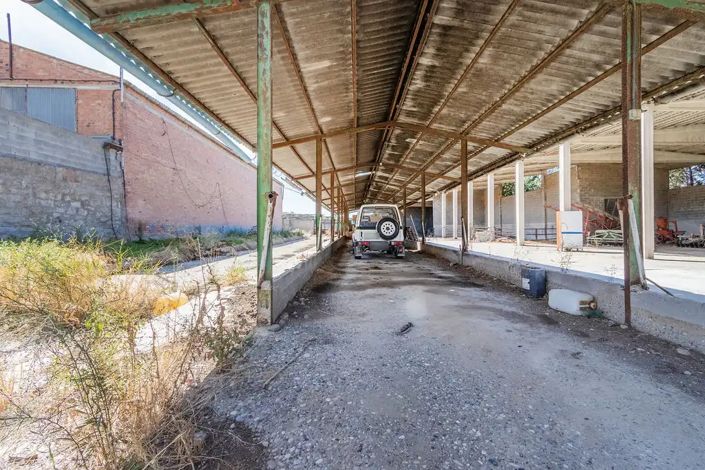 Fabrikhallen zum Verkauf in Pt. Detrás de la Pleta, Torrefarrera