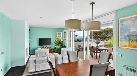 Casa independiente y reformada con jardín, piscina y vistas abiertas en venta en Vallromanes, imatge 4