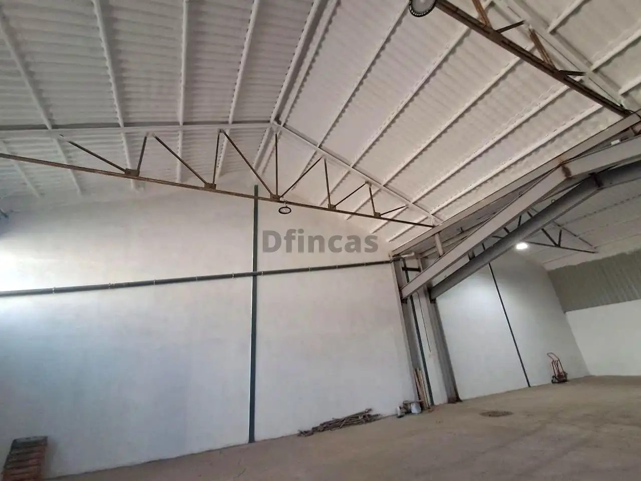 Nave industrial de alquiler en Teruel