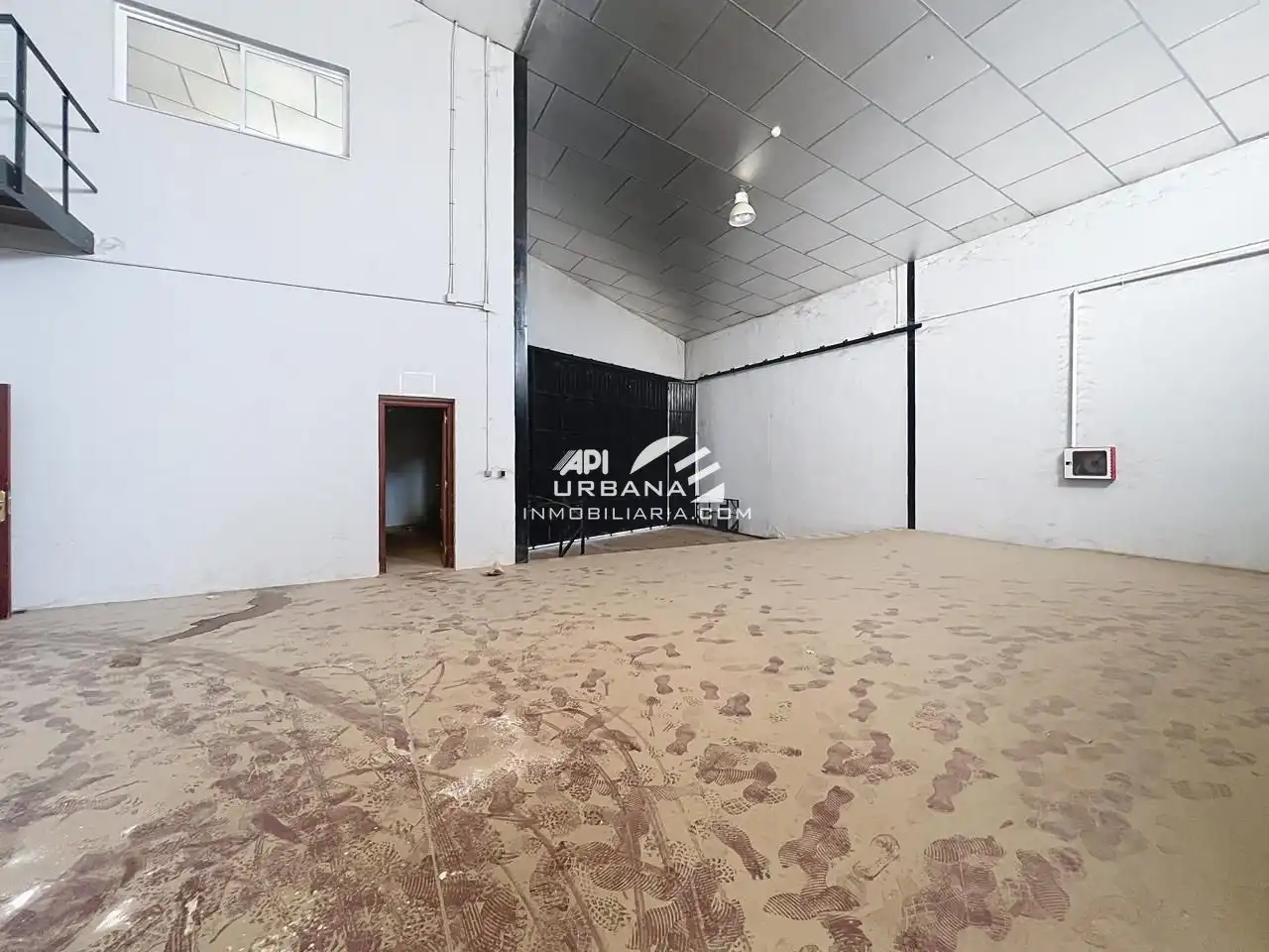 Nave industrial en venta en Las Vegas - Campoaras