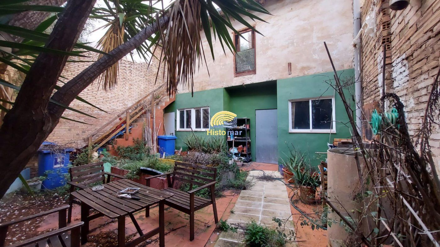 Jardí de Casa o xalet en venda en Sagunto / Sagunt amb Terrassa i Balcó
