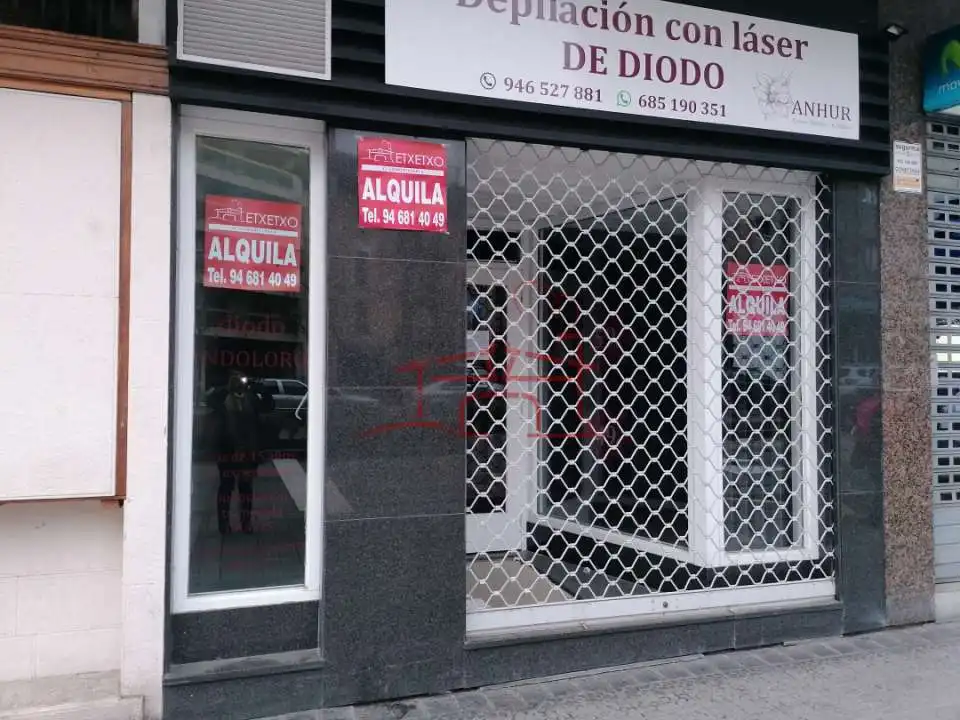 Local comercial de lloguer a Durango