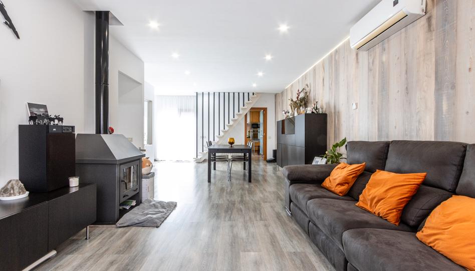 Foto 1 de Casa adosada en venta en Carrer Puig de la Creu, Poble - Casc Antic, Barcelona
