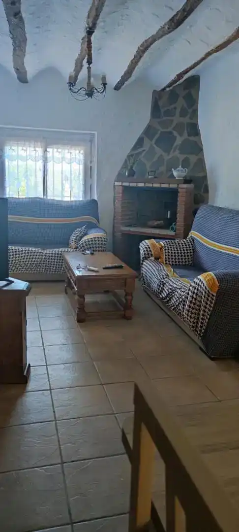 Sala d'estar de Casa o xalet en venda en Peal de Becerro, Jaén