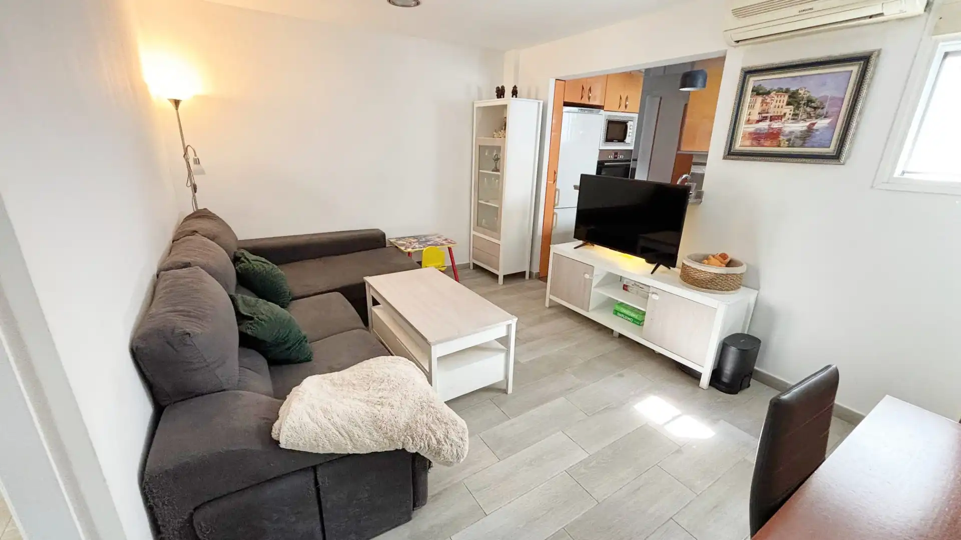 Sala de estar de Dúplex en venta en  Sevilla Capital con Aire acondicionado, Jardín privado y Terraza