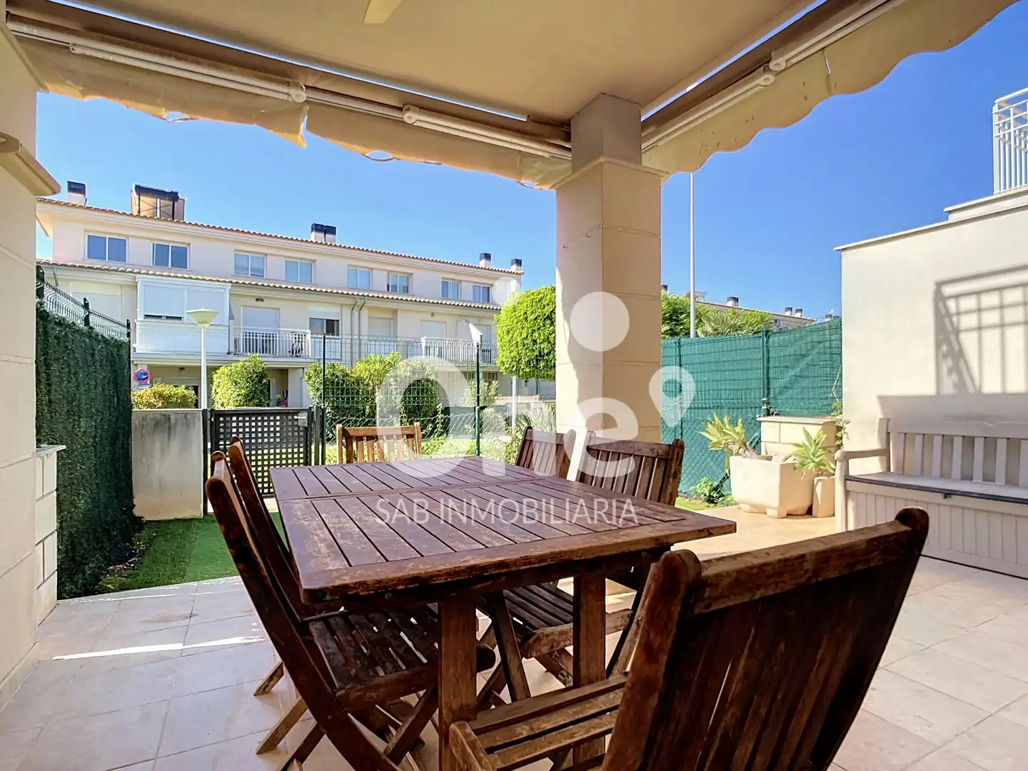 Terraza de Casa adosada de alquiler en San Antonio de Benagéber con Aire acondicionado, Calefacción y Jardín privado