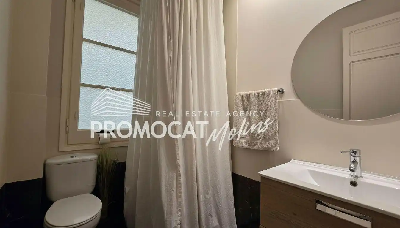 Baño de Piso en venta en Molins de Rei con Aire acondicionado, Calefacción y Parquet