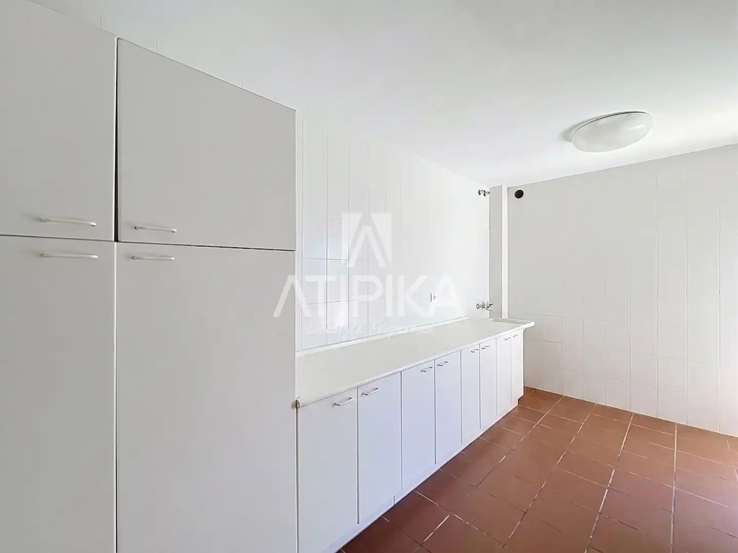 Cuina de Casa o xalet en venda en Blanes amb Terrassa, Piscina i Forn