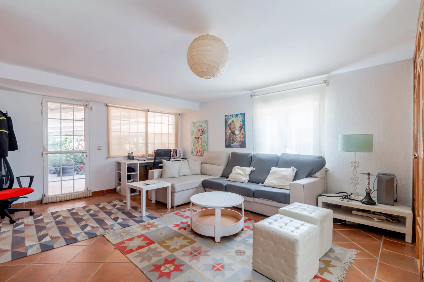 Sala d'estar de Casa o xalet en venda en Las Rozas de Madrid amb Calefacció, Jardí privat i Parquet