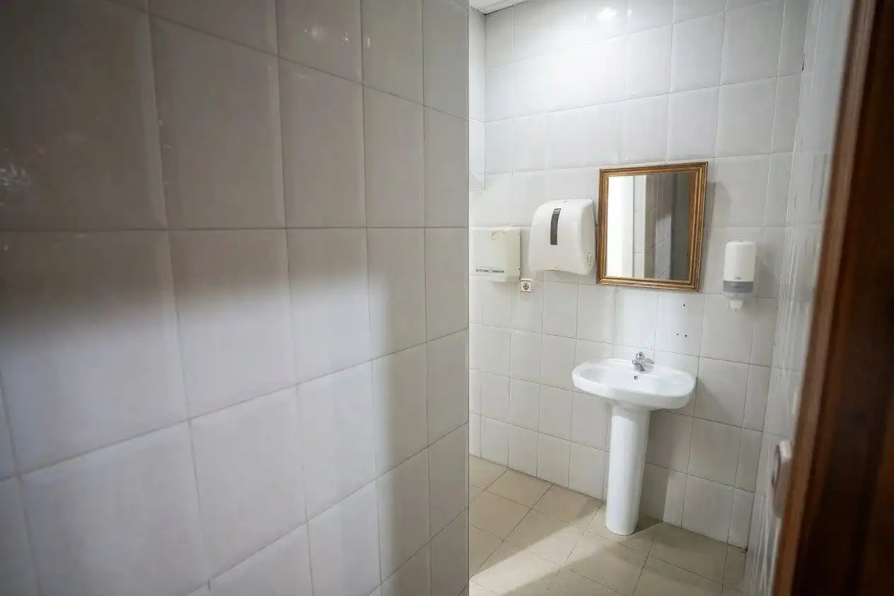 Baño de Local en venta en Guadiana, Badajoz