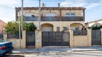 Vista exterior de Casa o xalet en venda en Santa Oliva amb Terrassa