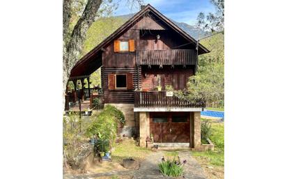 Vista exterior de Finca rústica en venda en Riells i Viabrea amb Terrassa i Piscina