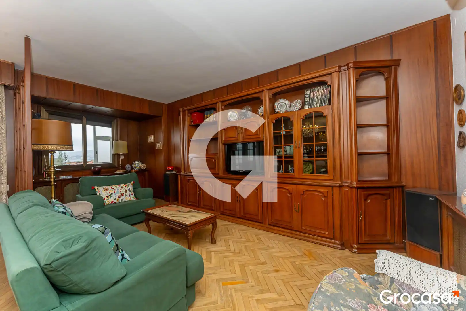 Sala de estar de Piso en venta en Cornellà de Llobregat con Aire acondicionado, Calefacción y Terraza
