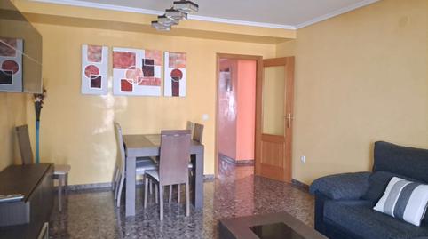 Foto 3 de Piso de alquiler en Barrio de Benicalap, Valencia