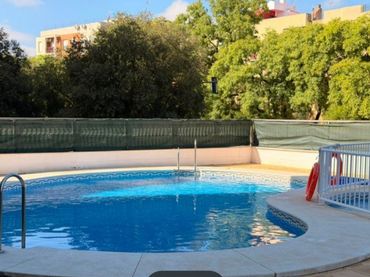 Piso con balcón en venta en Bellavista - La Palmera