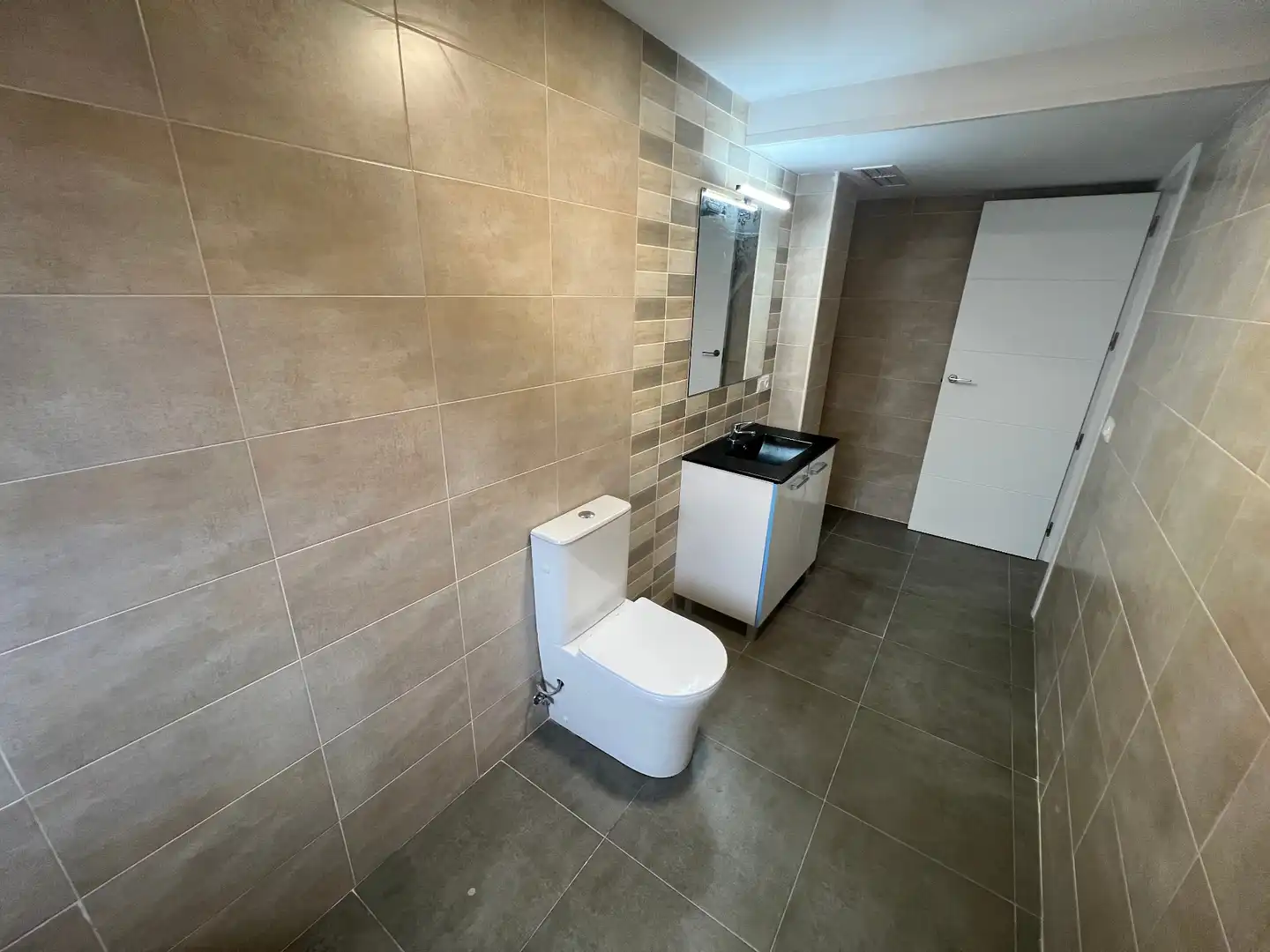 Badezimmer von Wohnung zum Verkauf in La Fuliola mit Klimaanlage, Heizung und Abstellraum