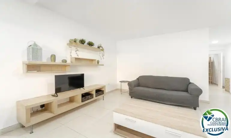 Apartament amb piscina en venda a Carrer Del Cap Ponent, imagen 2