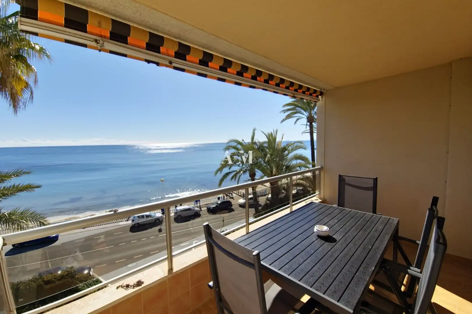 Schlafzimmer von Wohnungen zur Miete in Torrevieja mit Heizung, Terrasse und Schwimmbad