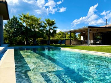 Casa con piscina in vendita a Navata