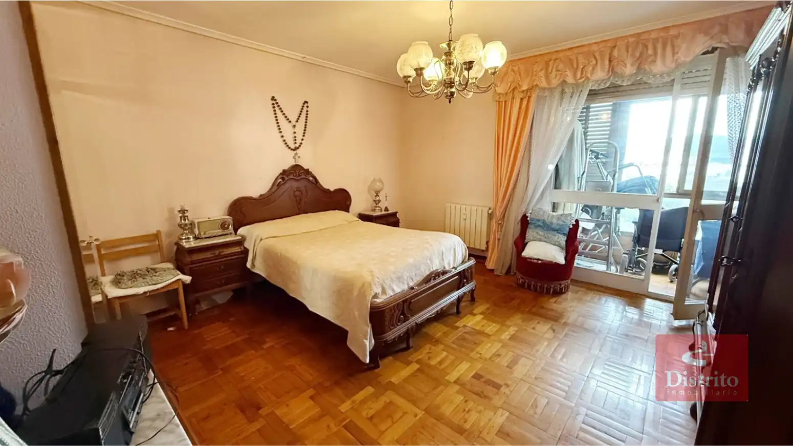 Bedroom of Flat for sale in Santander  with Heating