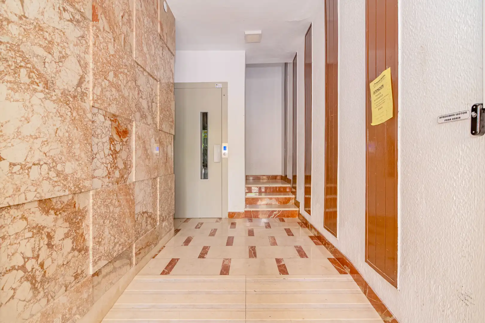 Wohnung zum Verkauf in Granada mit Balkon