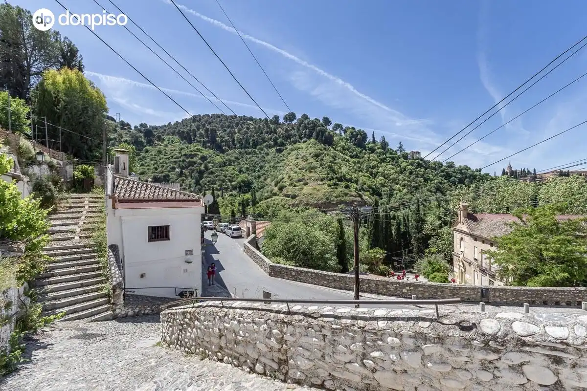 Vista exterior de Casa o xalet en venda en Albaicín