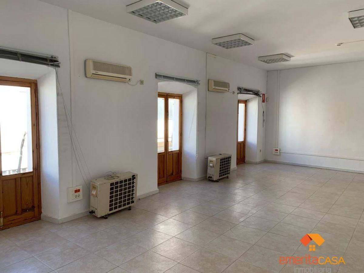 Building for sale in Centro