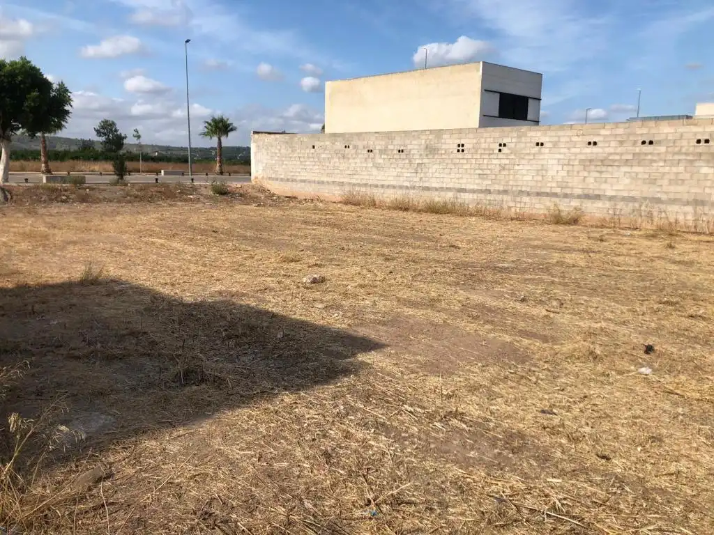 Terreno residencial en venta en Professor Dr. D  Manuel Broseta Pont, 23-27, imagen 2