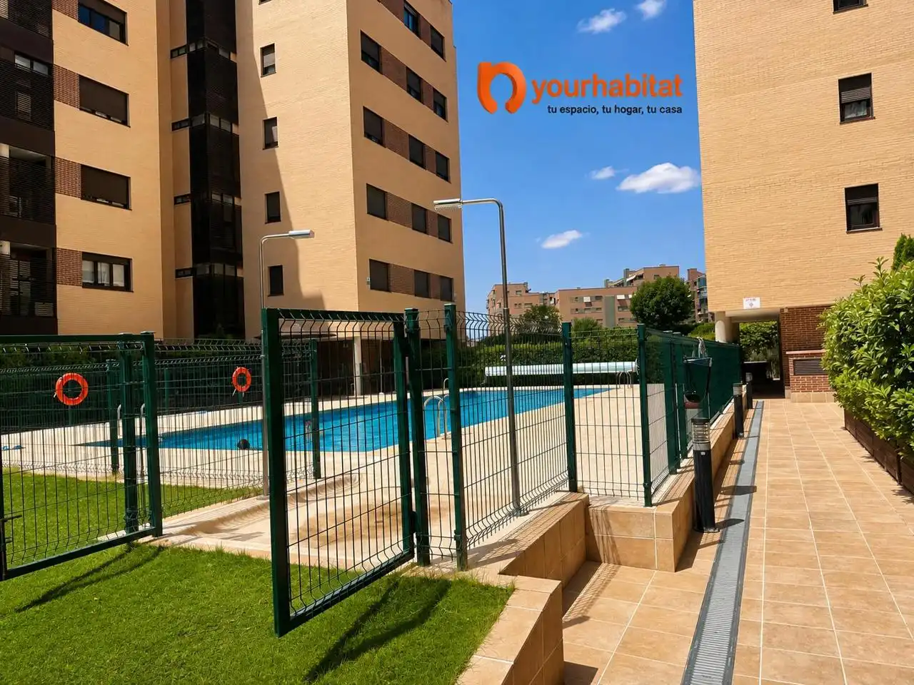 Piscina de Piso de alquiler en Getafe con Aire acondicionado, Calefacción y Terraza