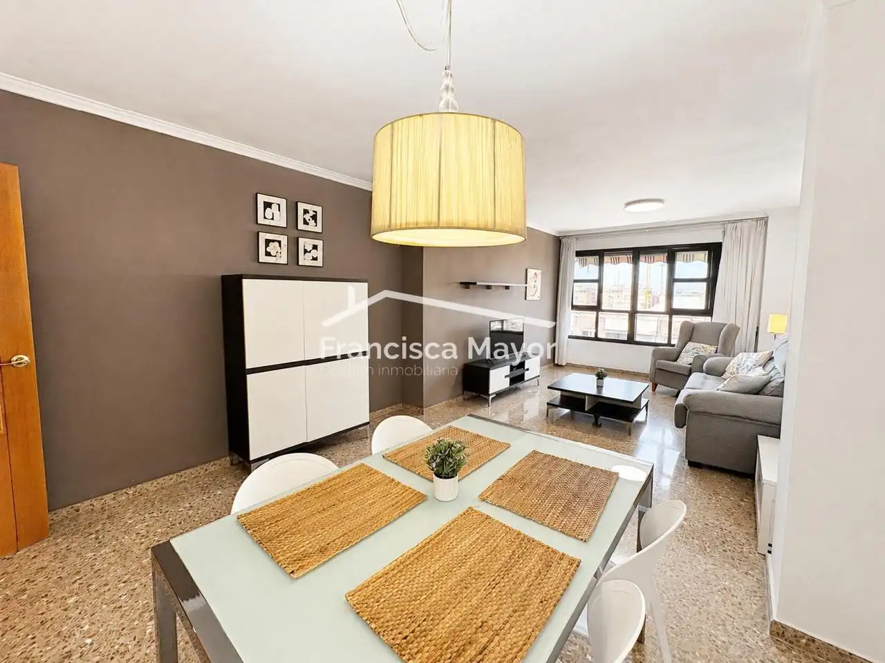 Sala de estar de Piso en venta en Valencia con Aire acondicionado, Amueblado y Piscina comunitaria