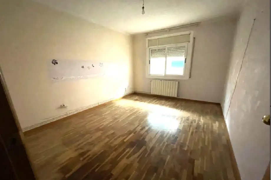 Piso con terraza en venta en Carrer Tres d'Abril, imagen 9