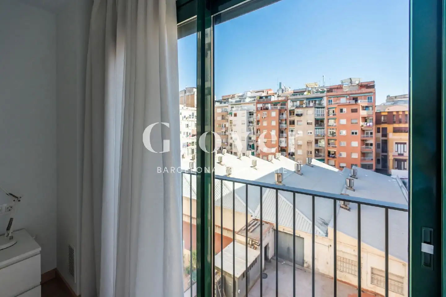 Habitación de Piso en venta en Barcelona con Aire acondicionado y Calefacción