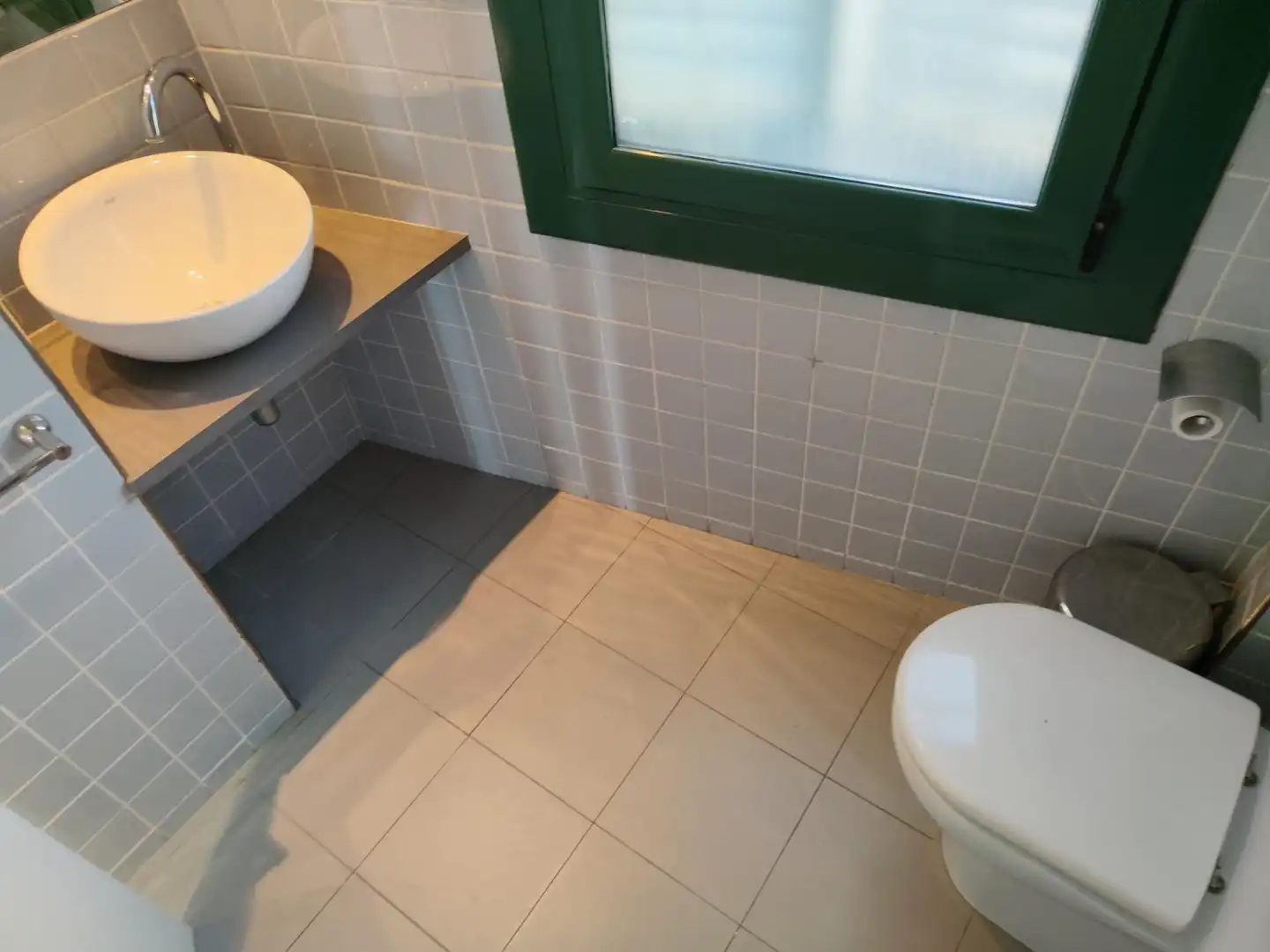 Badezimmer von Gebäude zur Miete in El Masnou