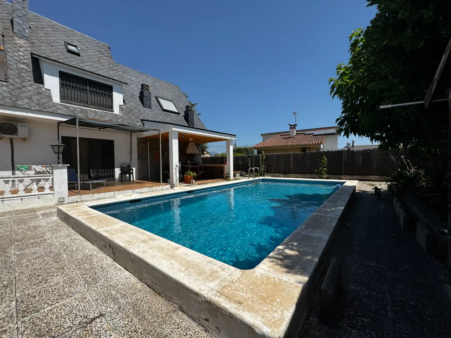 Piscina de Casa o xalet en venda en Llinars del Vallès amb Aire condicionat, Calefacció i Terrassa