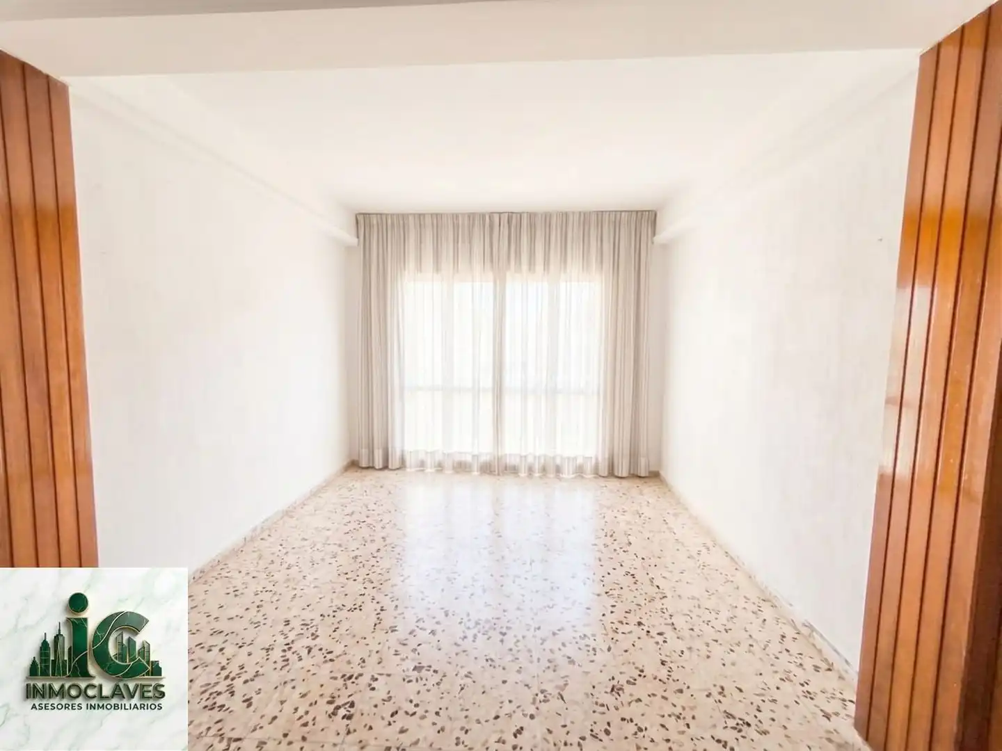Habitación de Piso en venta en Algeciras con Amueblado