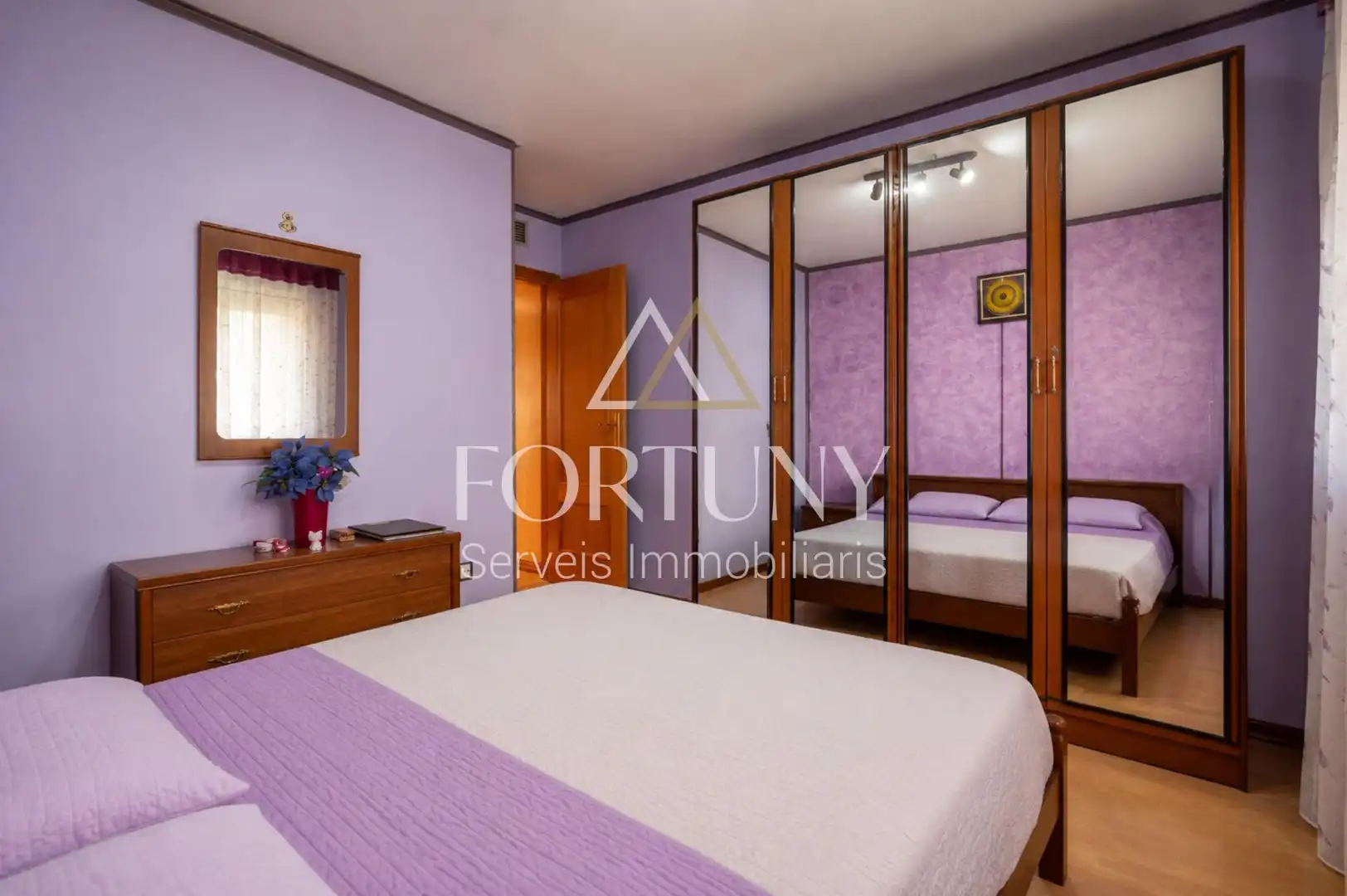 Schlafzimmer von Erdgeschoss zum Verkauf in Reus mit Parkett und Balkon