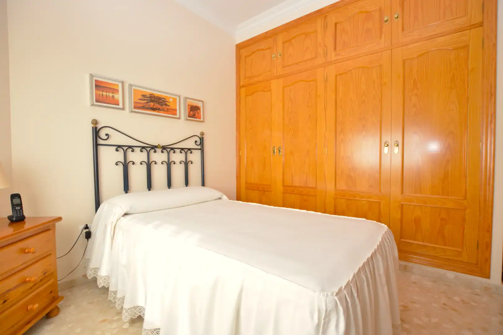 Habitación de Casa o chalet en venta en Valencina de la Concepción con Calefacción, Jardín privado y Trastero