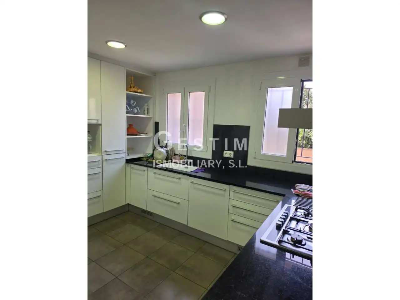 Cocina de Piso en venta en Vic con Calefacción, Trastero y Balcón